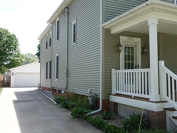 4th image of 901 Willard St