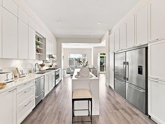 4th image of 16828 Boxwood Dr #5
