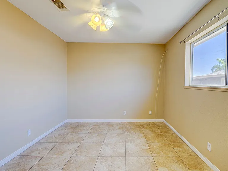 3990 Syracuse Dr — Photo 36
