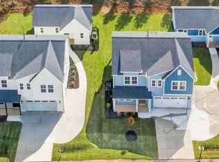 209 W Maple Ave, Holly Springs, NC 27540