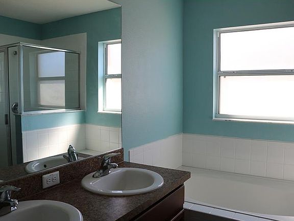 5th image of 2451 Brewerton Ln