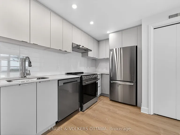 1370 Carling Ave #1203 — Photo 4
