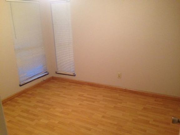 5th image of 2915 Kingfisher Dr