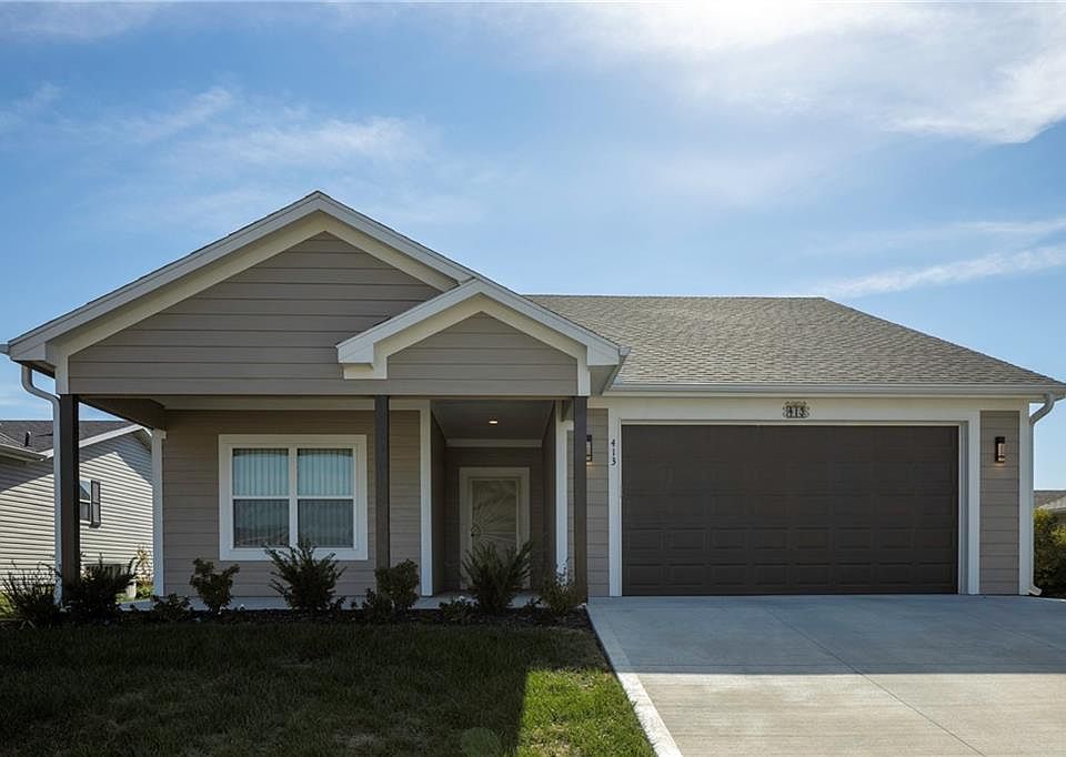 1st image of 413 NE Poplar Ct