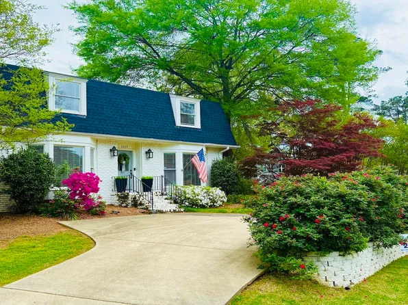 2679 Southgate Dr, Vestavia, AL 35243