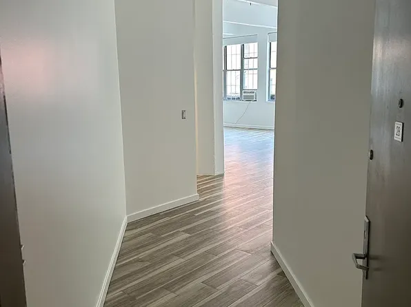 100 S 4th St APT 2B, Brooklyn, NY 11249