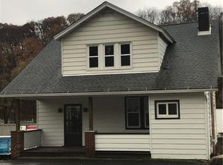 3235 Millers Run Rd, Cecil, PA 15321