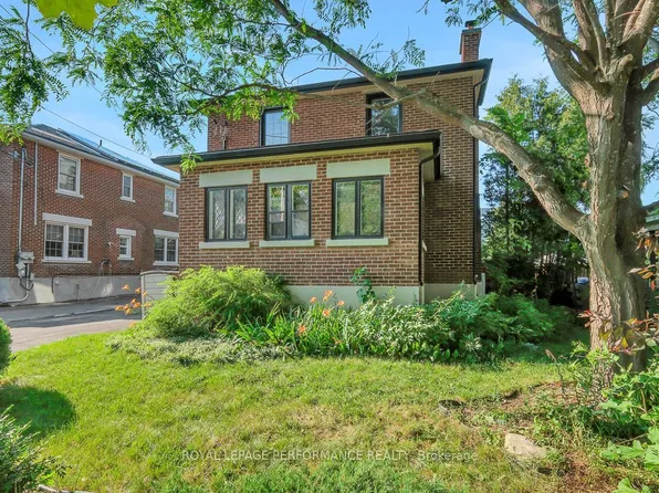 13 Wolff St, Ottawa, ON K1K 1K6