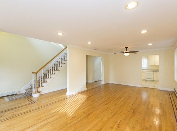 3rd image of 148 Jefferson Ave