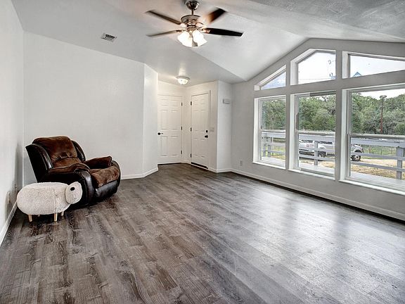 4th image of 127 Serenity Dr