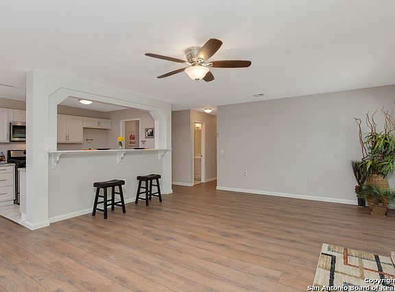 5th image of 12915 Waynesboro St