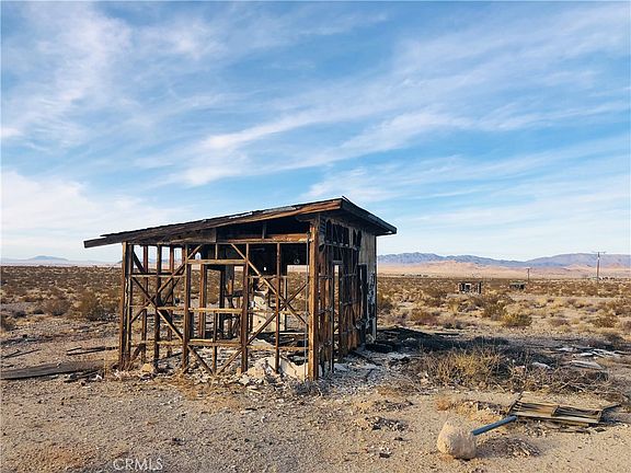 3rd image of 5 Pinto Mountain Rd