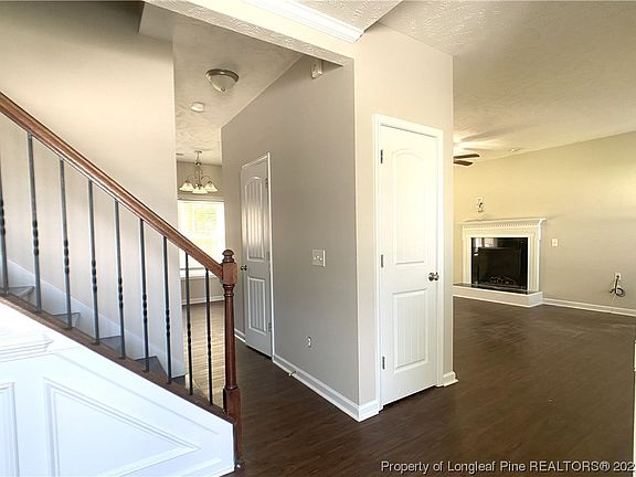 4th image of 298 Tower Dr