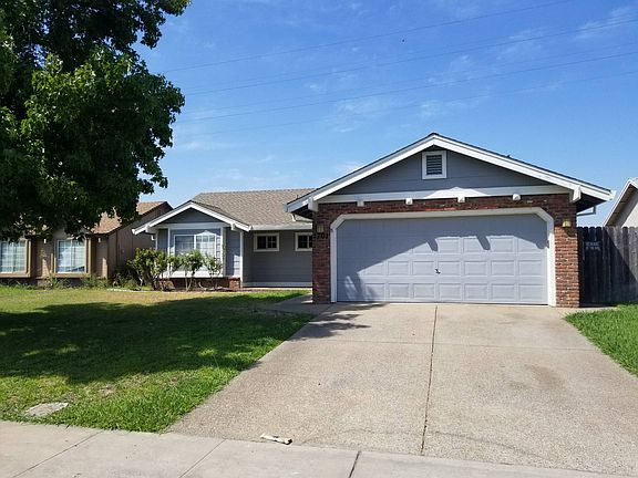 2nd image of 1701 Chateau Dr