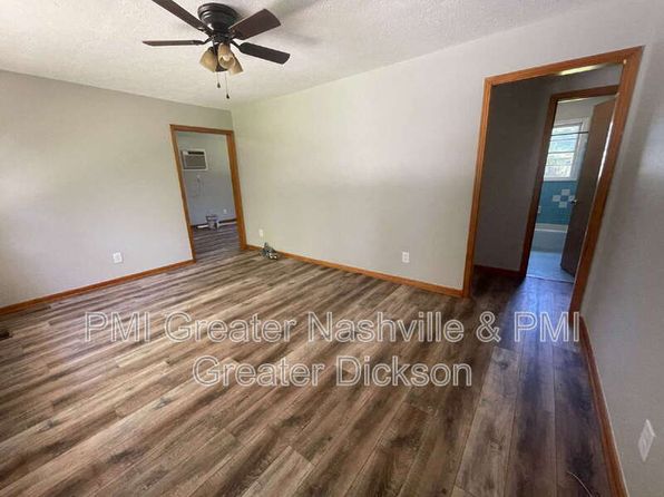 2061 N Hurricane Creek Rd, Mc Ewen, TN 37101