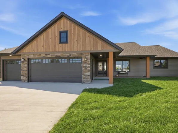 3257 Old Stone Way NE, Sauk Rapids, MN 56379