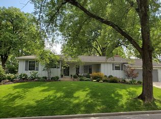 8309 Overbrook Rd, Leawood, KS 66206