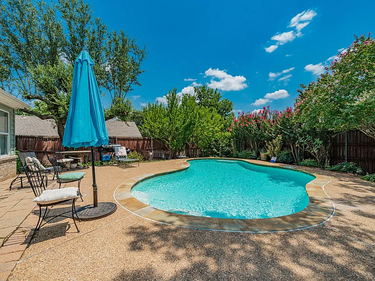 1604 Vera Cruz Dr — Photo 10