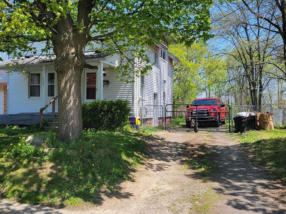 1st image of 525 2nd St