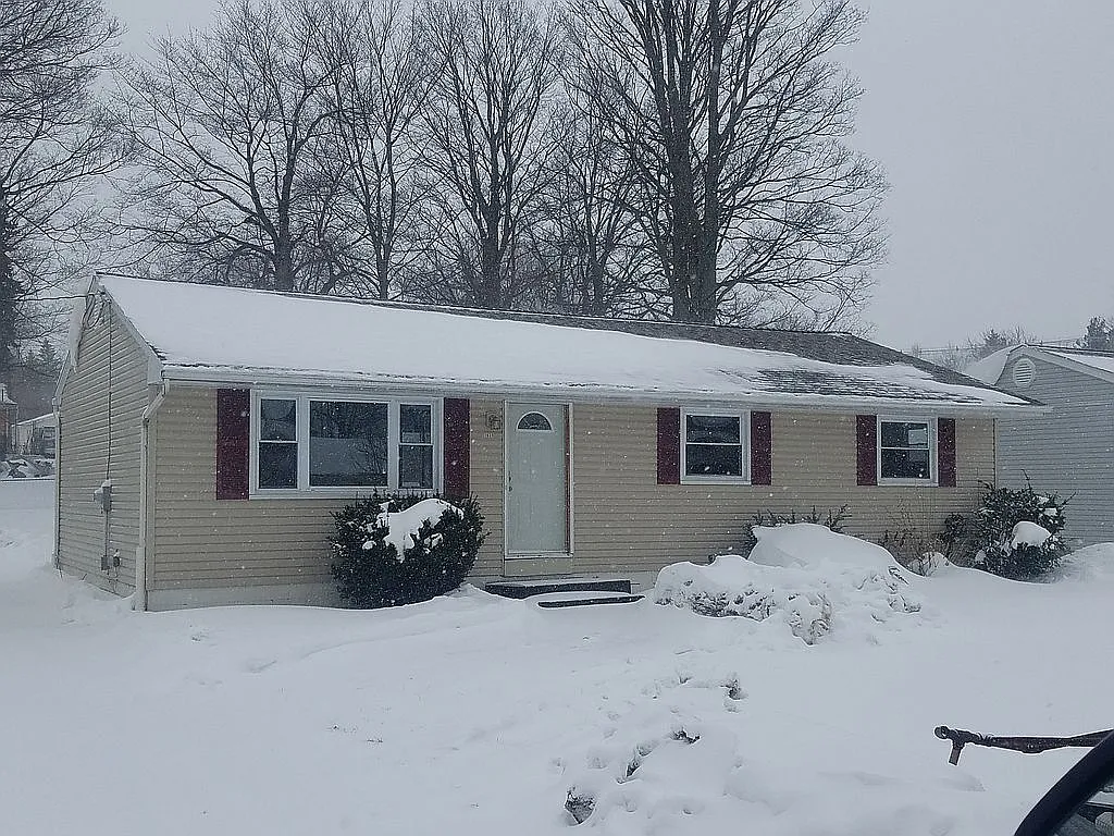 1839 W 51st St photo 1