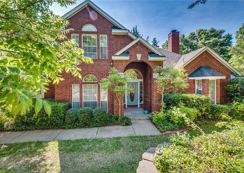 1st image of 405 Ovilla Oaks Dr