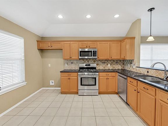 4th image of 24419 Pepperrell Place St