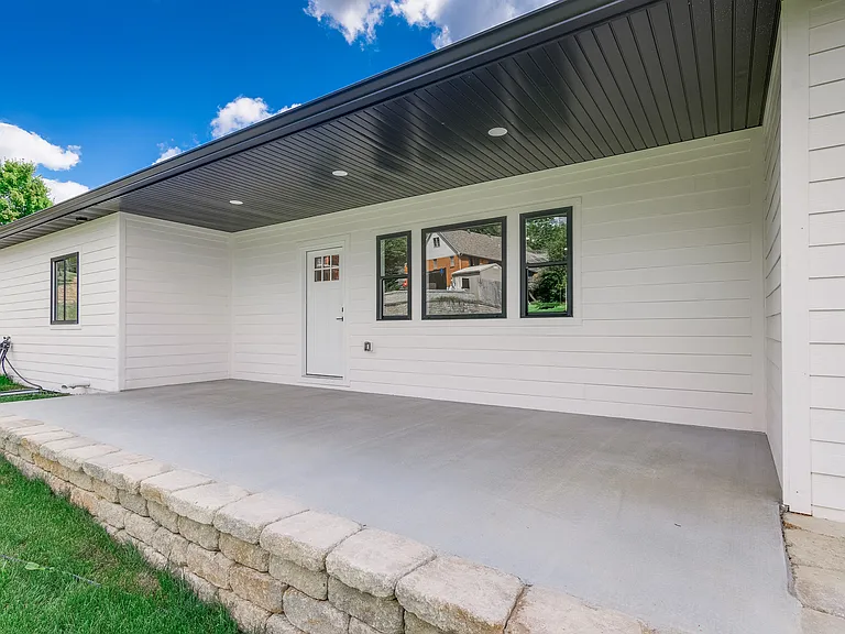 304 Joe Ln — Photo 20