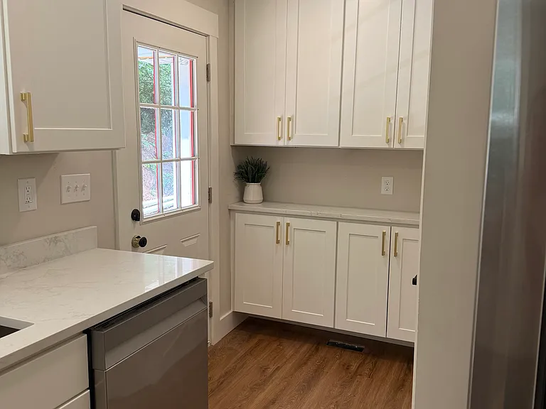 223 Hiawassee Ave — Photo 5