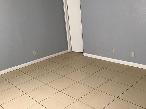 5th image of 6960 Kilgore Dr APT A