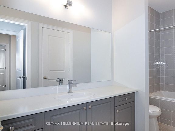 4th image of 81 Bearberry Rd