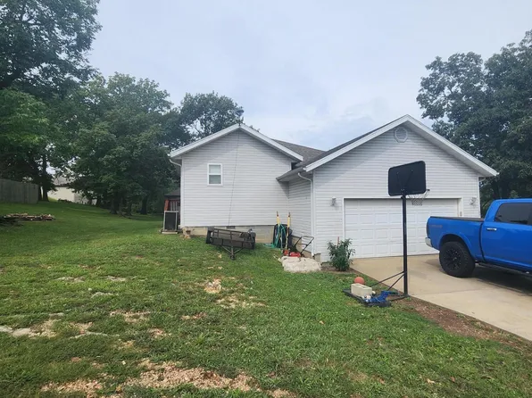 67 Celebration Drive, Reeds Spring, MO 65737