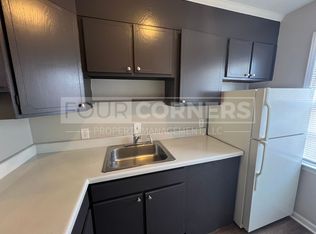 2405 Vanstory St APT E, Greensboro, NC 27407