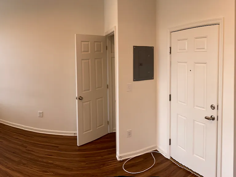 1601 6th St NW #303 — Photo 9