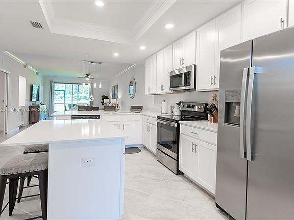 2nd image of 6070 National Blvd #212