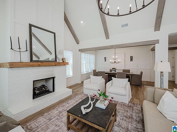 7th image of this home