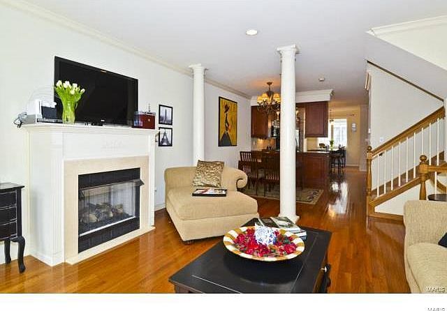2nd image of 220 Pullman Pl #23