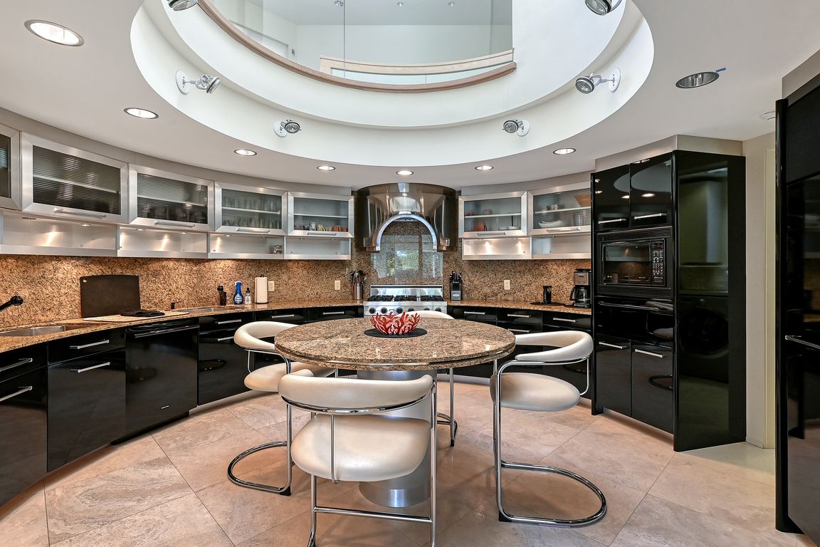 next background image