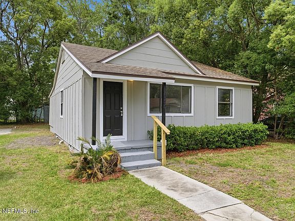 2nd image of 3055 2nd Street Cir