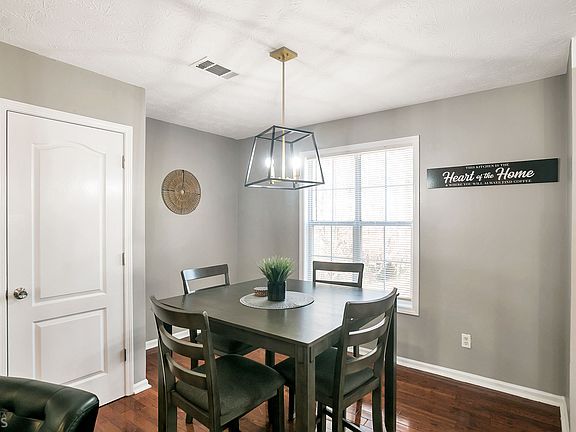 4th image of 2953 Winding Grove Dr