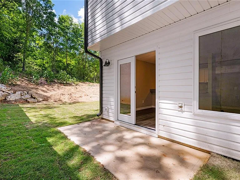 307 Legacy Ln #9 — Photo 13