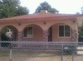 8405 School St, Lamont, CA 93241