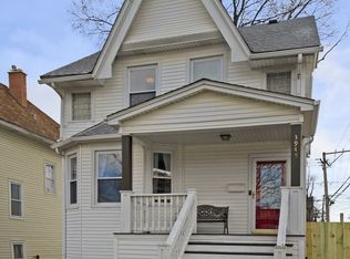 3945 W Eddy St, Chicago, IL 60618