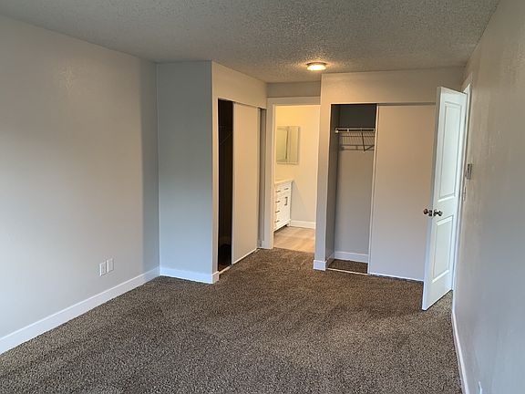 3rd image of 1816 Maple Ln APT F38