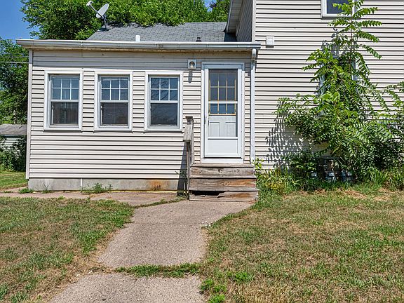 5th image of 2306 4th St