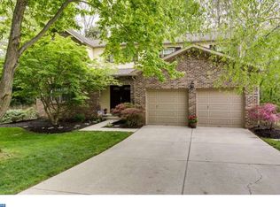 3 E Red Oak Dr, Voorhees, NJ 08043