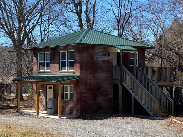 305 Stonewall Ave #2, Swannanoa, NC 28778