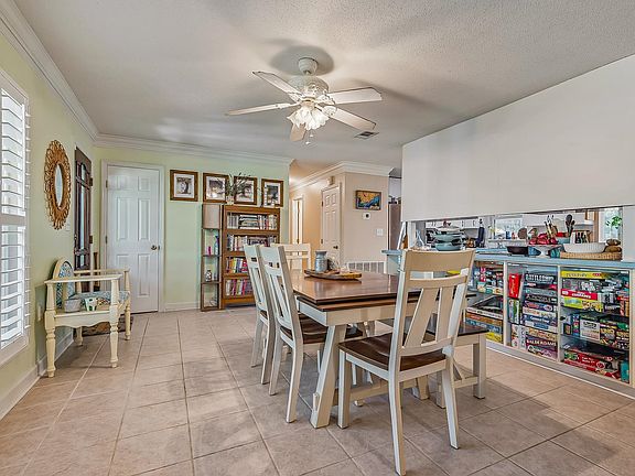 3rd image of 2239 Surf Rd