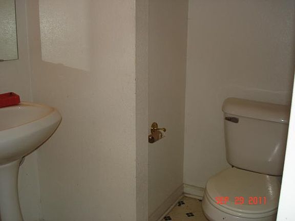 5th image of 4511 N Courtfield Dr