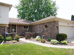 37793 Sunnydale St, Livonia, MI 48154