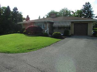 200 Old Orchard Dr, McKeesport, PA 15135